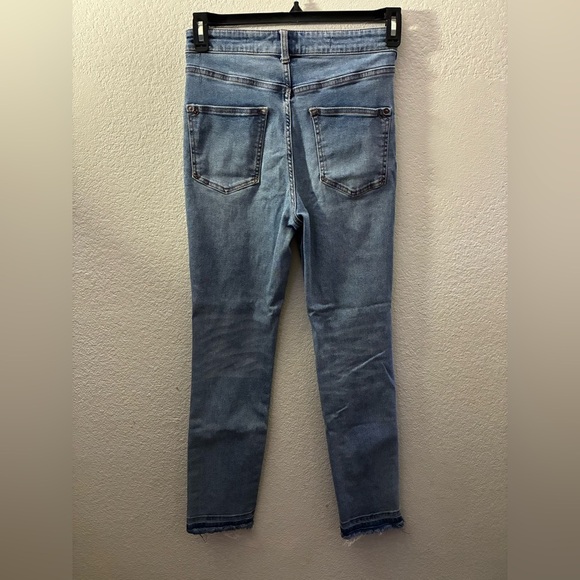 Anthropologie Pilcro High Rise Cigarette Slim Straight Raw Hem Jeans Size 28 - Picture 4 of 16